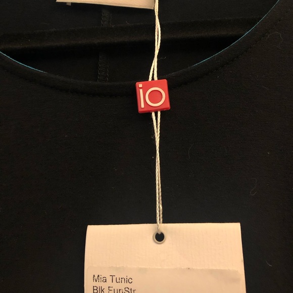 Multi Color Tunic Top - Picture 2 of 3